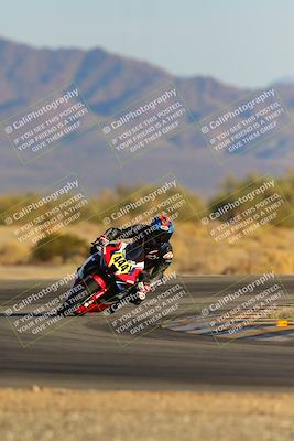 media/Dec-16-2023-CVMA (Sat) [[bb38a358a2]]/Race 11 Amateur Supersport Open/